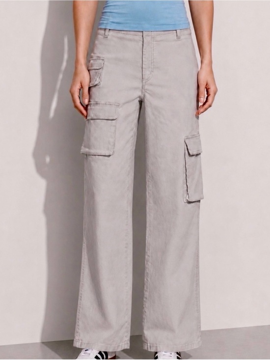 Aritzia Pants - Aritzia WILFRED Free Picture Cargo Wide Leg Utility Pants Size 2